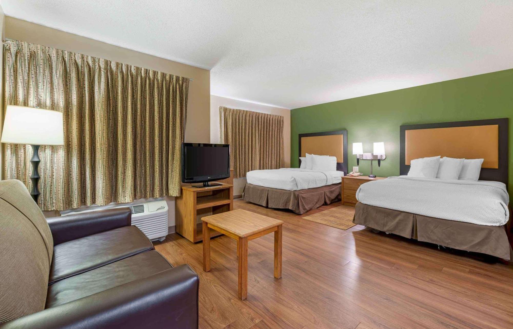 Extended Stay America Select Suites - Providence - Airport Уорик Екстериор снимка